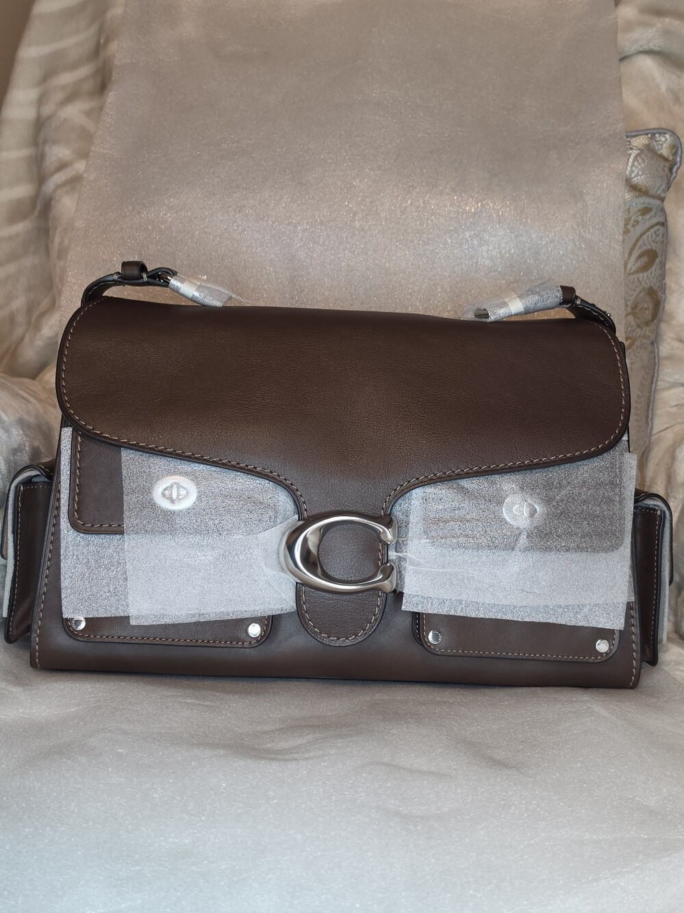 COACH CARGO TURNLOCK TABBY 36